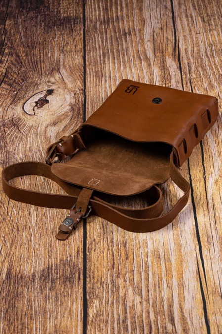 Geantă de umăr handmade din piele naturală URBAN BAG Compact Messenger – Maro - Img 3