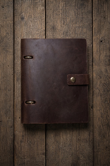 Agendă din piele naturală Little Notebook by URBAN BAG, dimensiune A6 – Maro