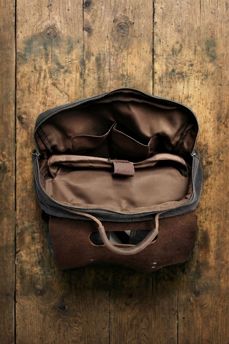 Rucsac din piele naturală și material textil pentru bărbați și femei URBAN BAG Otto – Negru - Img 4