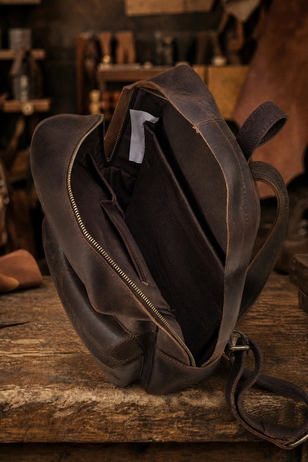 Rucsac realizat integral din piele naturală URBAN BAG Chelsea - Maro Închis - Img 4