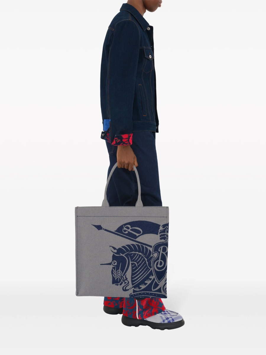 Geanta de mana Burberry gri din bumbac si polyester - Img 3