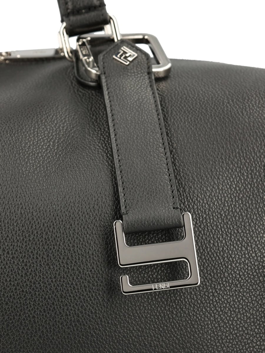 Geanta de voiaj Fendi neagra din piele - Img 4