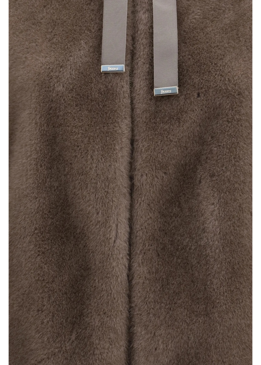 Jacheta Hooded Jacket in eco-fur - Img 3