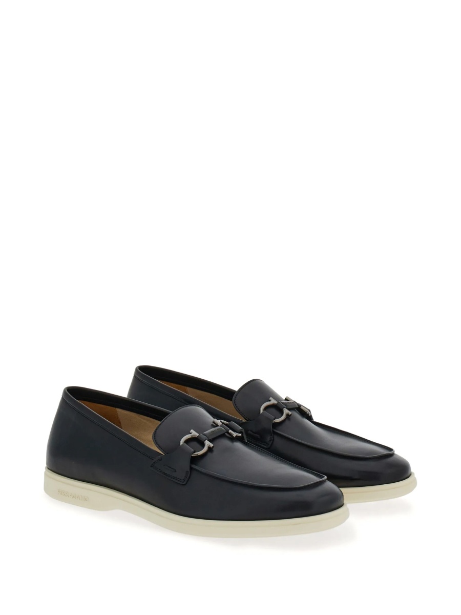 Mocasini Ferragamo gancini negri din piele - Img 2