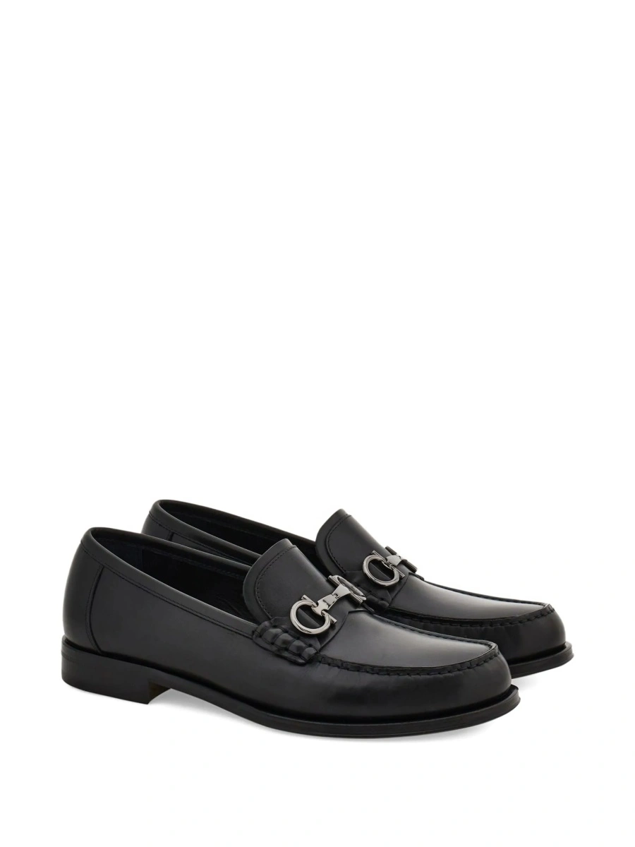 Mocasini Ferragamo gancini negri din piele - Img 2