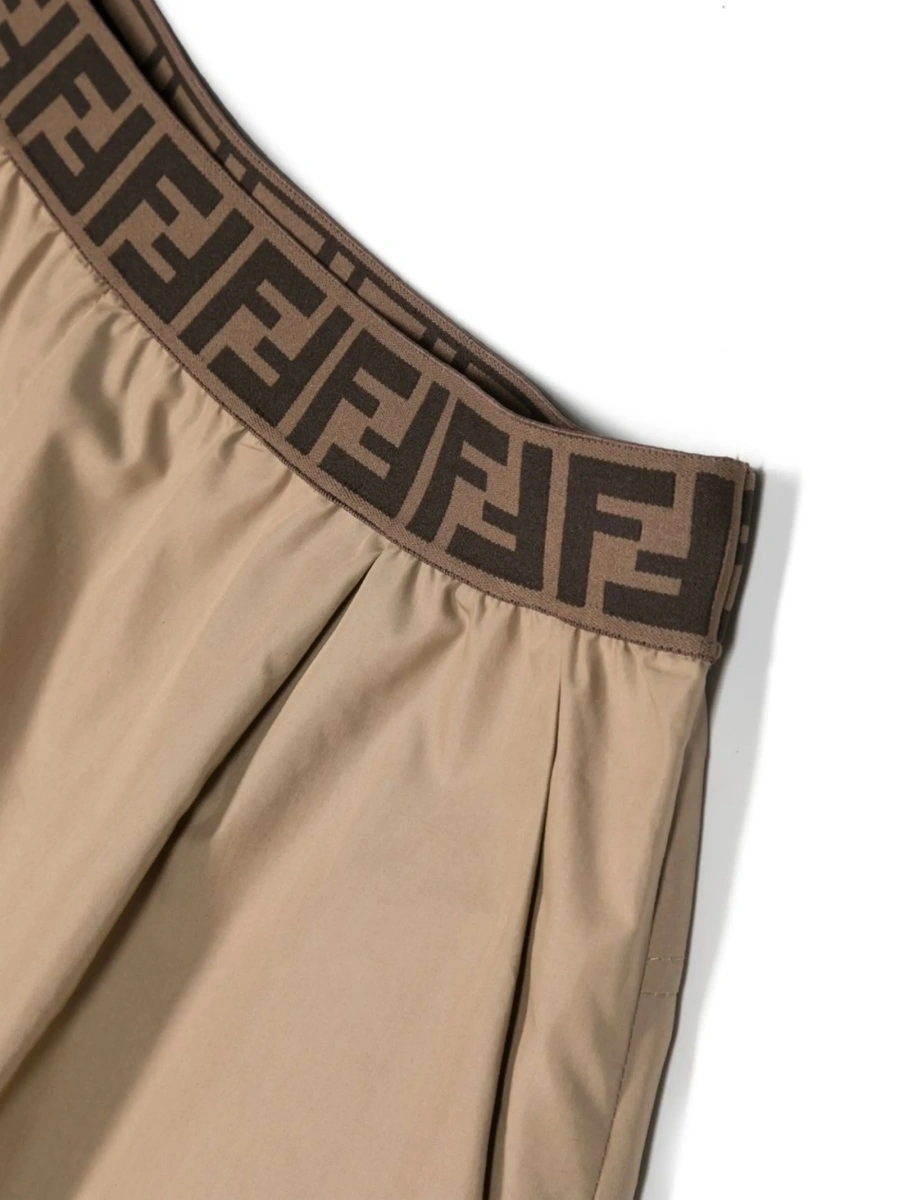 Pantaloni scurti Fendi maro - Img 3
