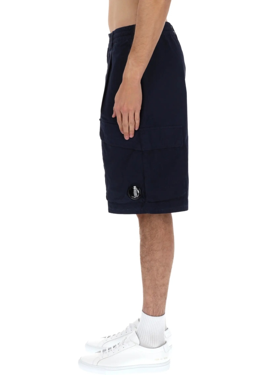 Pantaloni Shorts Cargo Con Patch Logo - Img 4