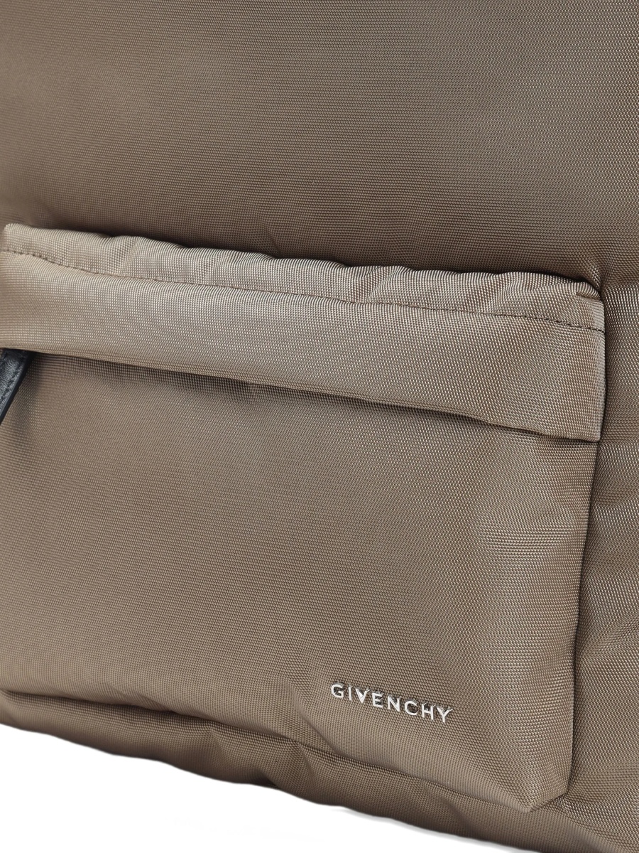 Rucsac Givenchy neutru din piele si poliamida - Img 3
