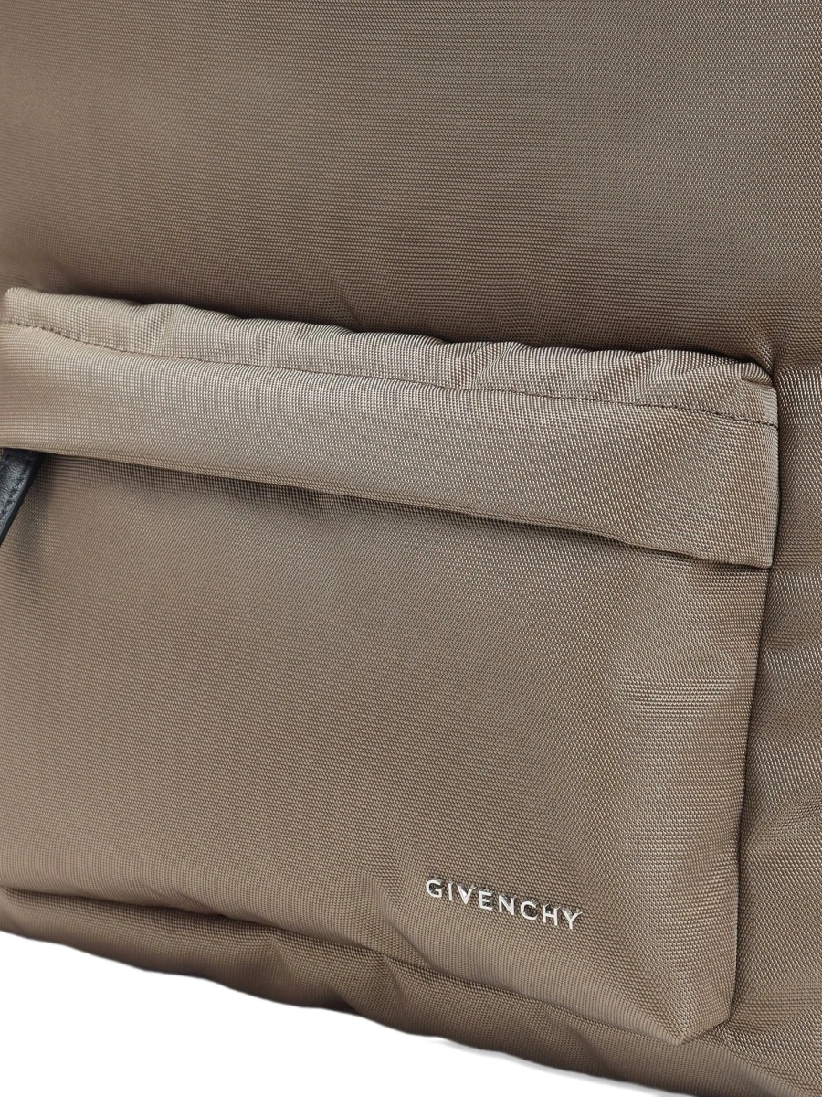 Rucsac Givenchy neutru din piele si poliamida - Img 3