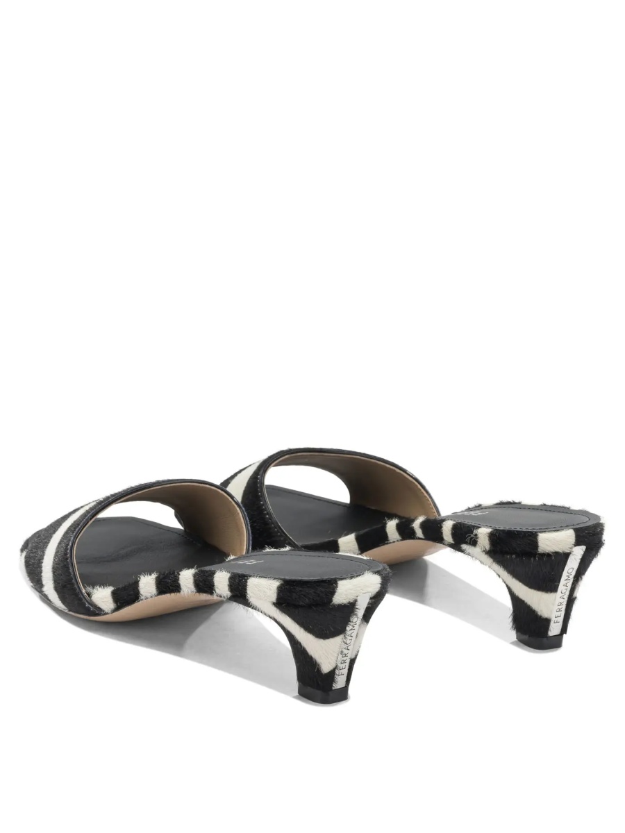 Sandals - Img 4