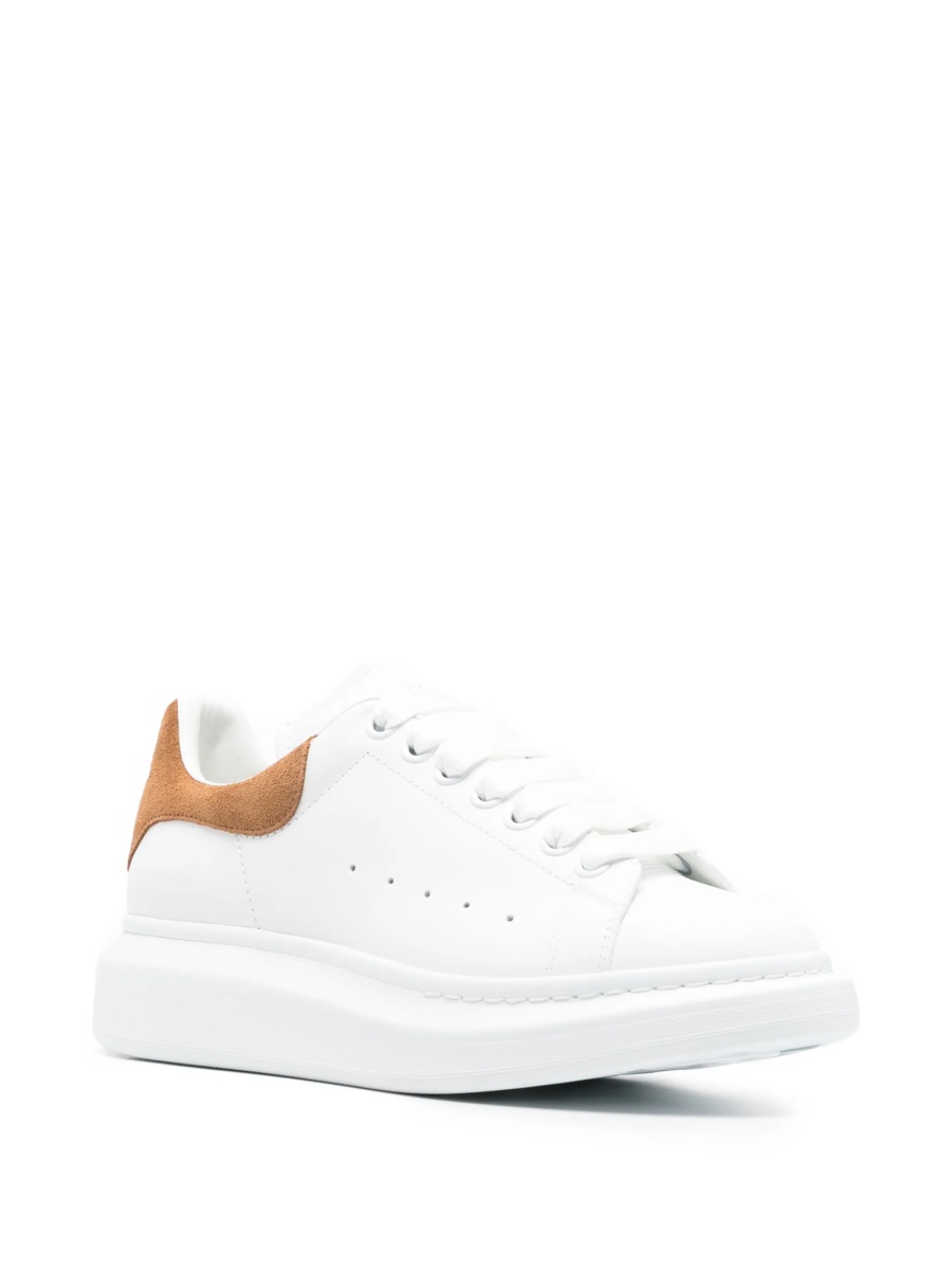 Sneakers Alexander McQueen albi din piele intoarsa si piele - Img 2