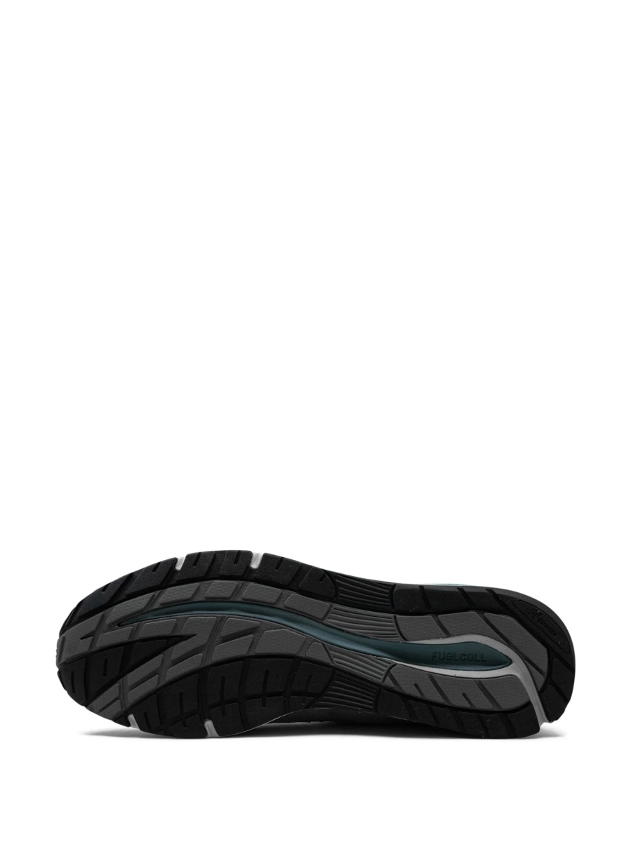 Sneakers New Balance gri din piele intoarsa - Img 4