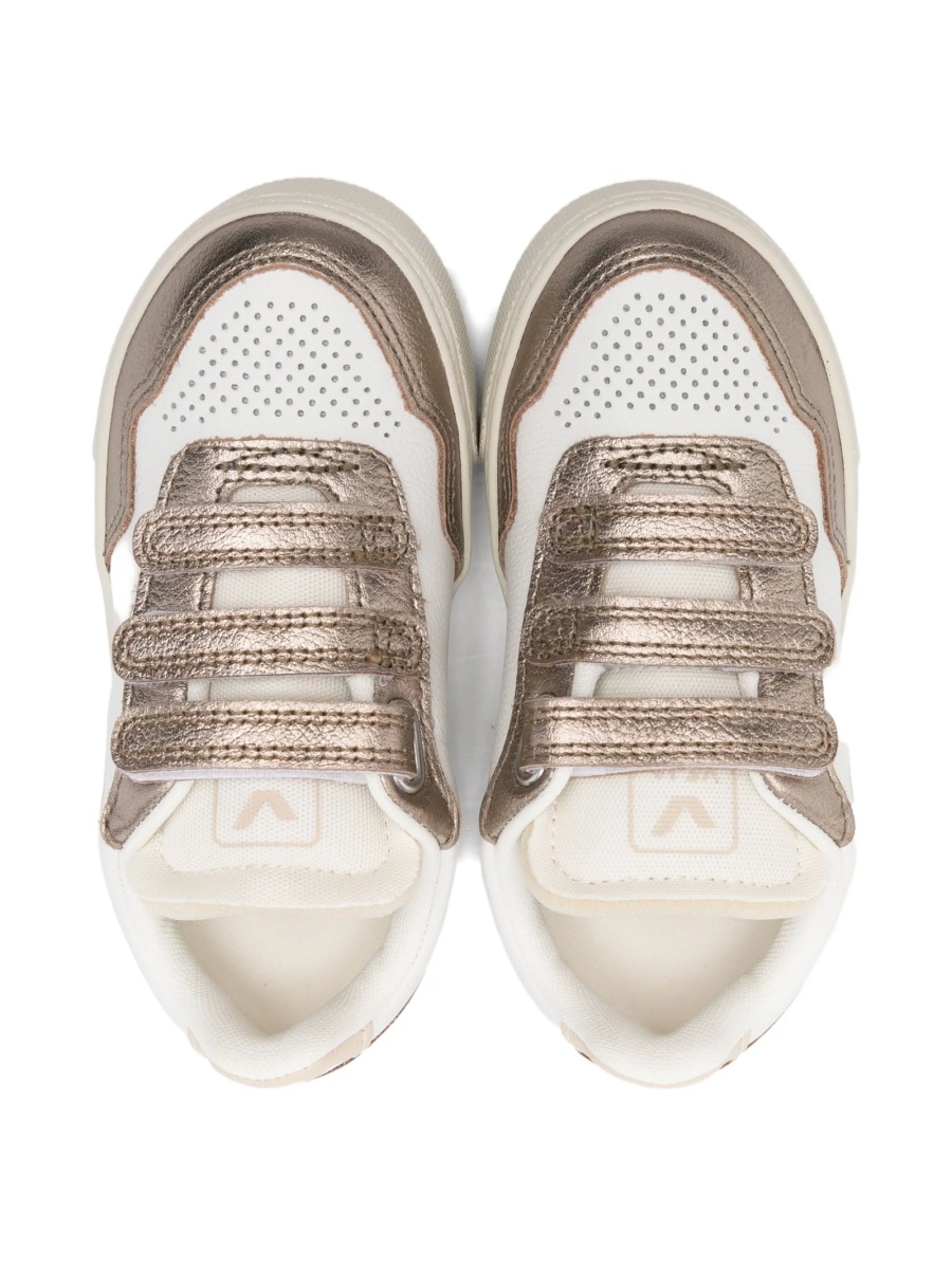 Sneakers VEJA albi din piele - Img 3