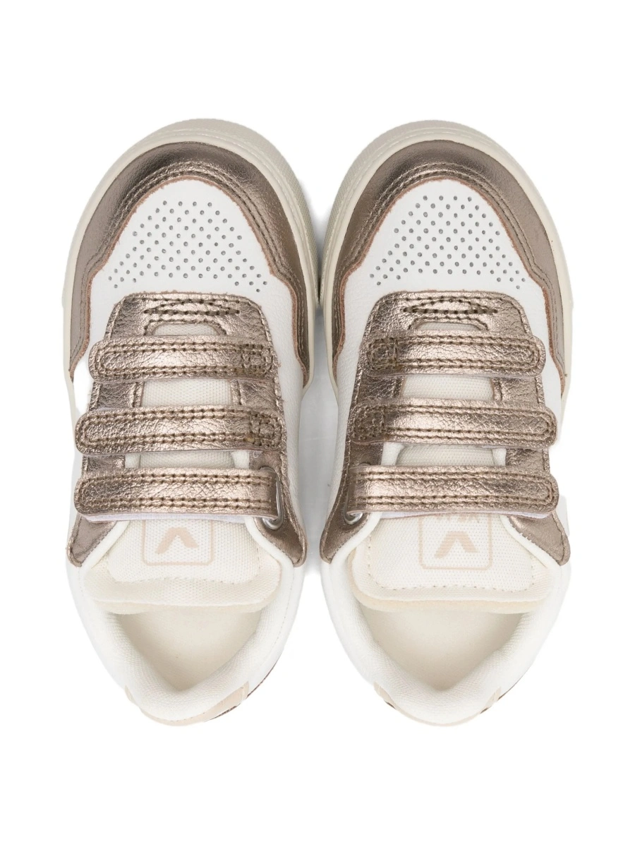 Sneakers VEJA albi din piele - Img 3