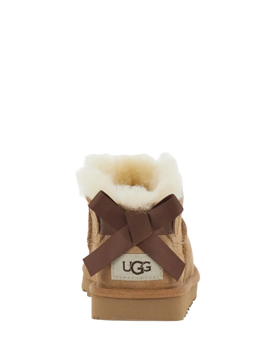 Cizme UGG Kids maro din piele intoarsa 'Ultra Mini Bailey Bow' - Img 4