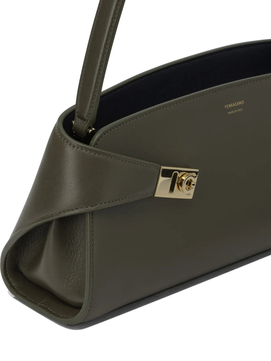 Geanta de umar "Hug East-West" Medium Shoulder Bag - Img 4