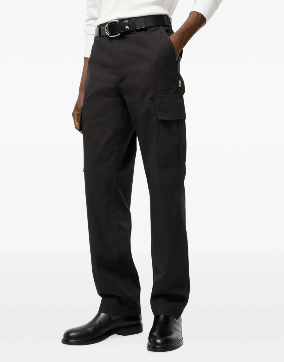 Pantaloni casual Burberry maro din bumbac - Img 4