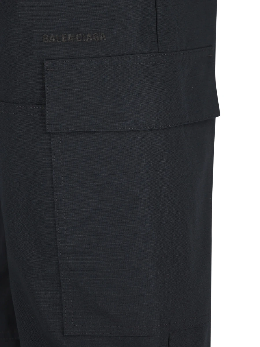 Pantaloni drepti Balenciaga negri din material textil - Img 4