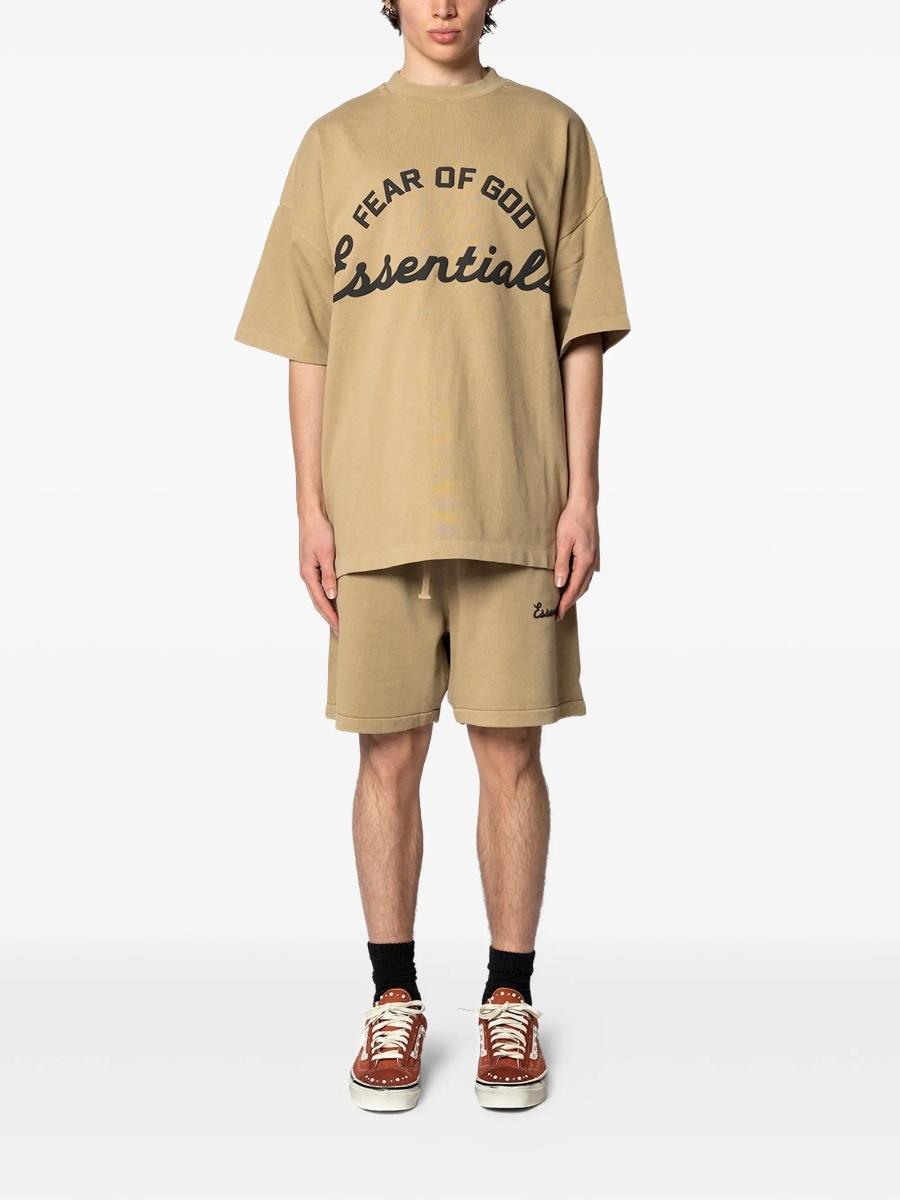 Pantaloni scurti Fear Of God Essentials neutri - Img 2