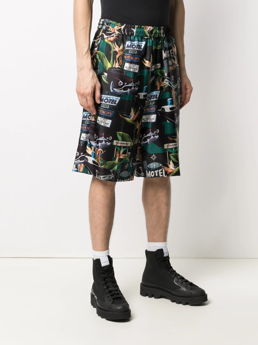 Pantaloni scurti Givenchy negri din matase - Img 3