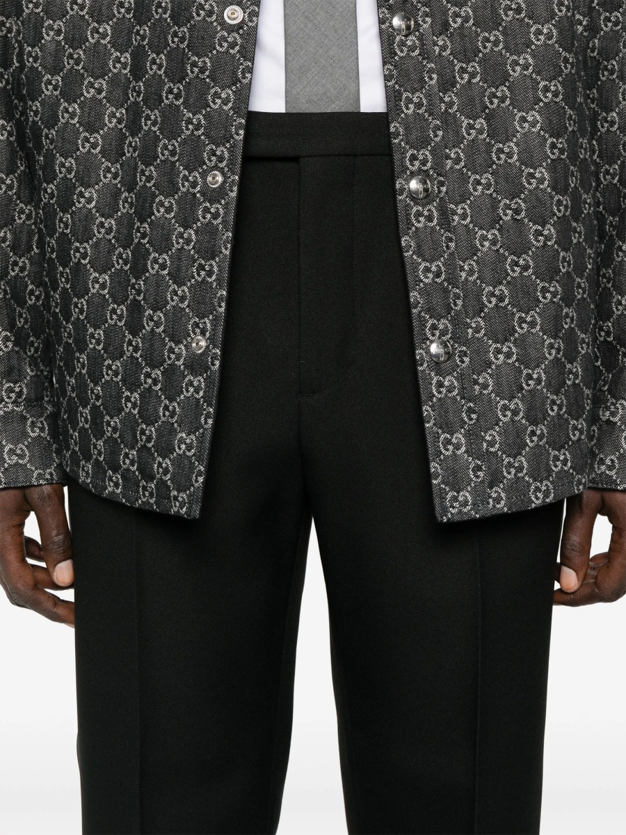 Pantaloni slim fit Gucci negri din polyester - Img 5