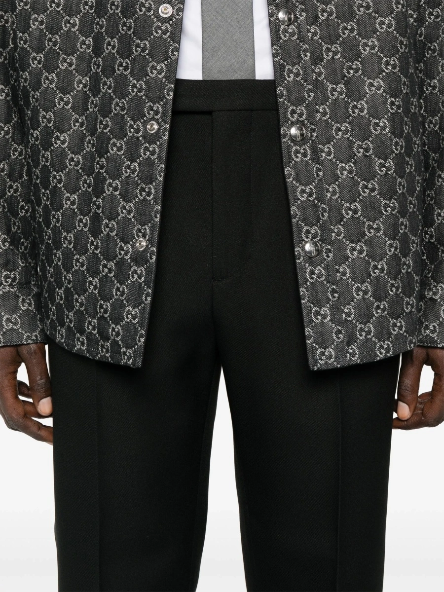 Pantaloni slim fit Gucci negri din polyester - Img 5