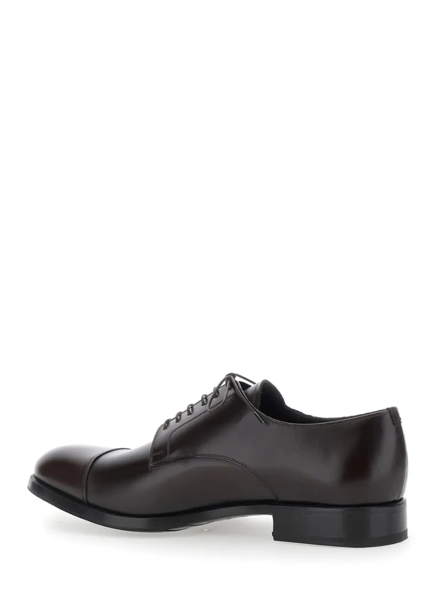 Pantofi Brown Lace-up shoes with almond toe and front lace-up closure in smooth leather for men - Img 3