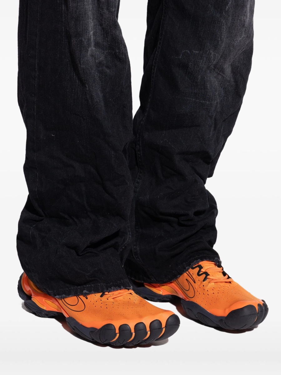 Sneakers Balenciaga portocalii din polyester - Img 5