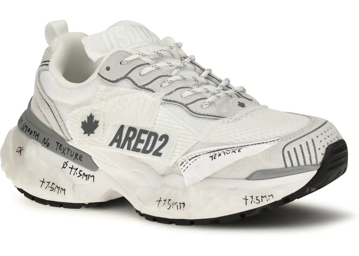 Sneakers Faster Sneakers with patches - Img 2
