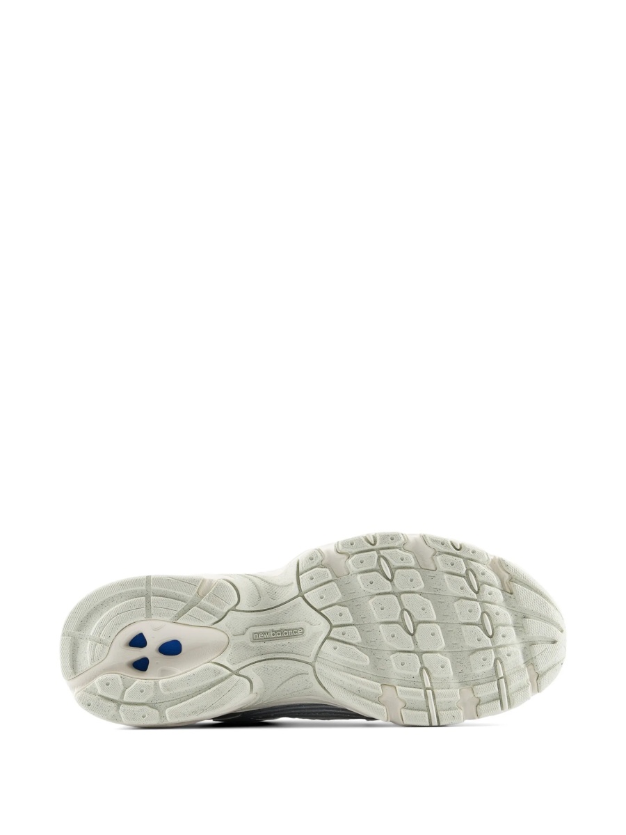 Sneakers New Balance argintii din poliuretan si plasa - Img 4