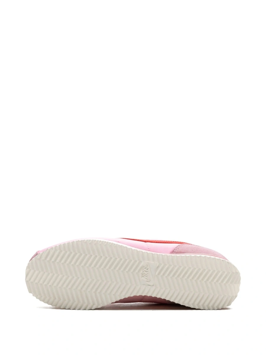 Sneakers Nike cortez roz din piele intoarsa si material textil - Img 4