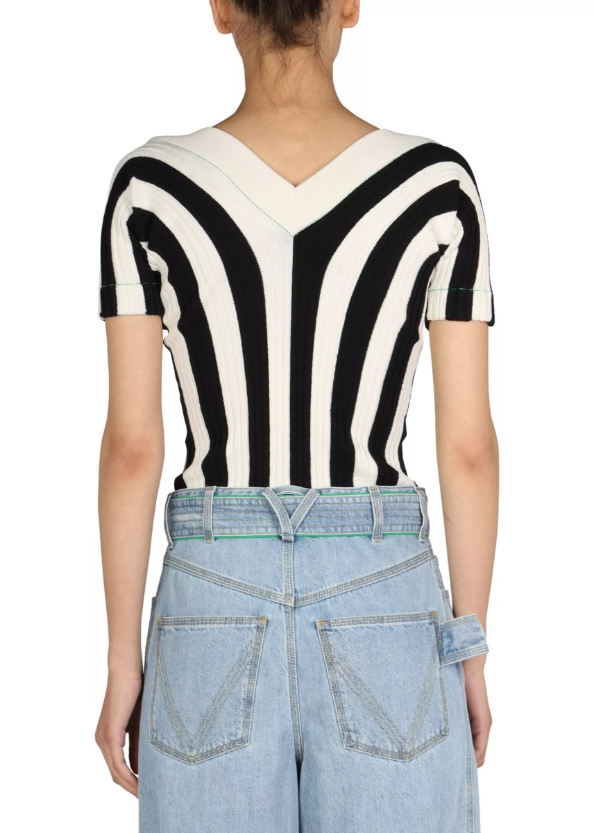 Striped Pattern Top - Img 3