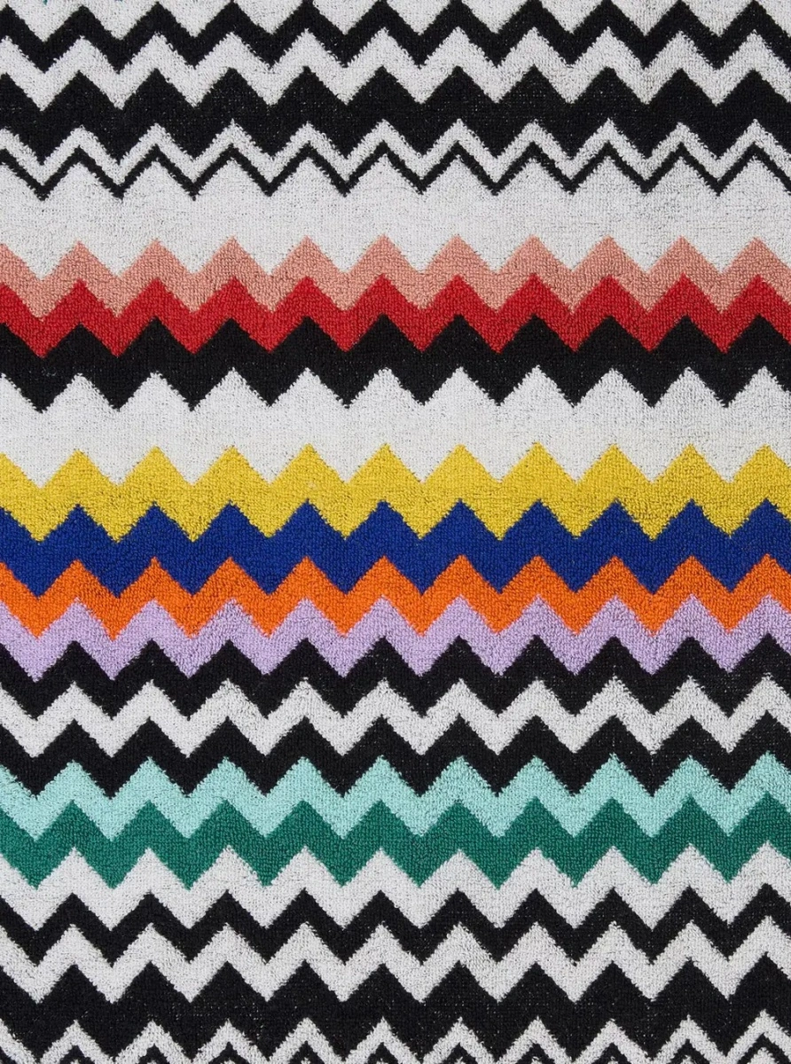 Accesorii multicolor Beach towel with all-over zigzag motif in cotton home - Img 4