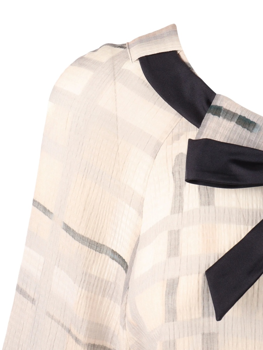 Bluza Emporio Armani neutra - Img 3