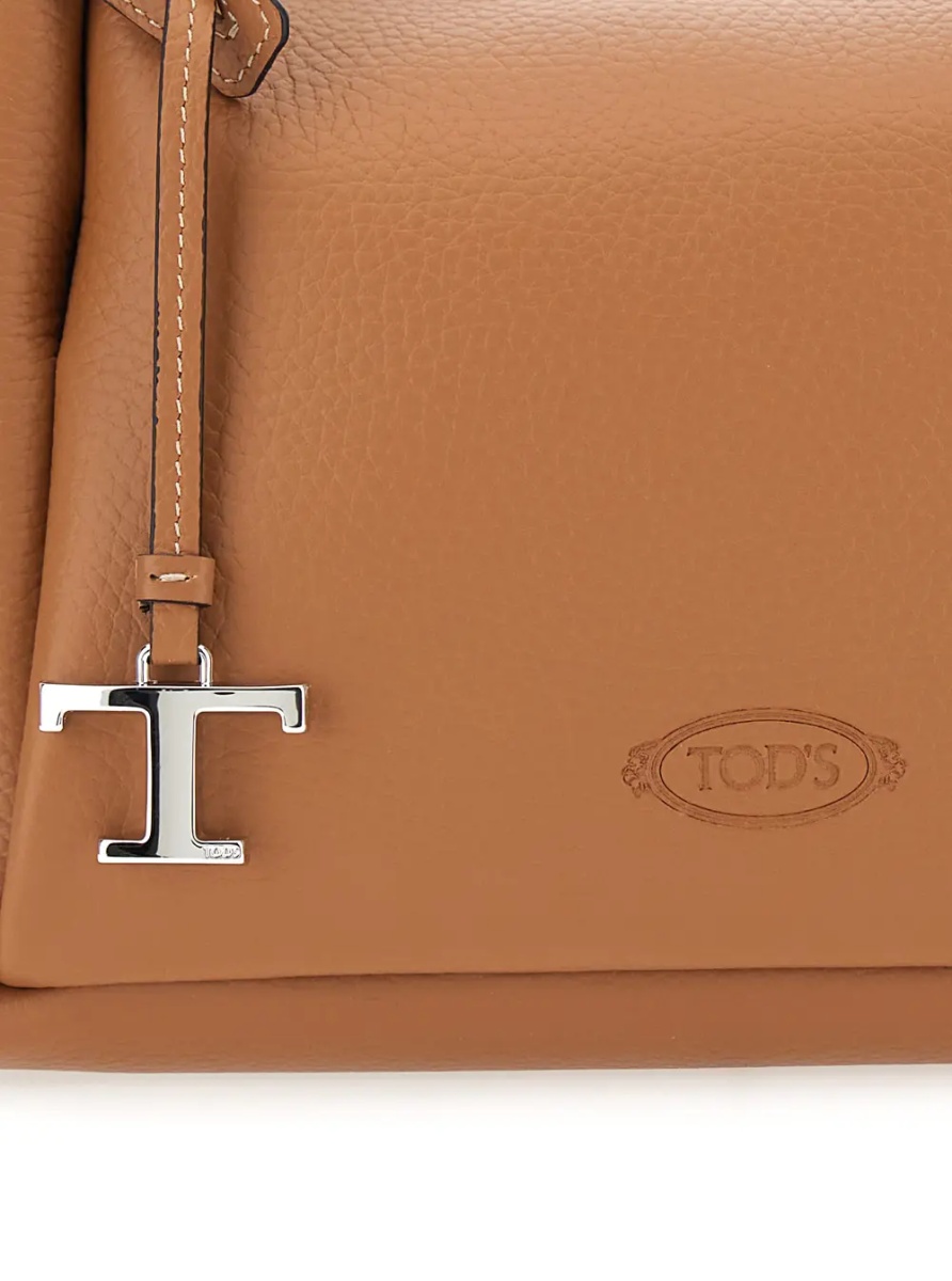 Geanta de umar Brown Shoulder bag with T plaque on the front and adjustable and removable strap in leather for women - Img 3