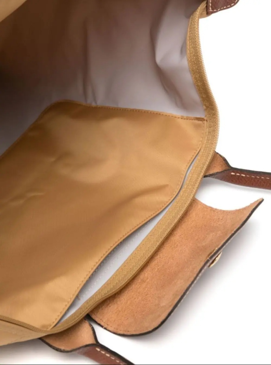 Geanta de umar Shoulder Bag with Button Closure in Beige Leather for Women - Img 3