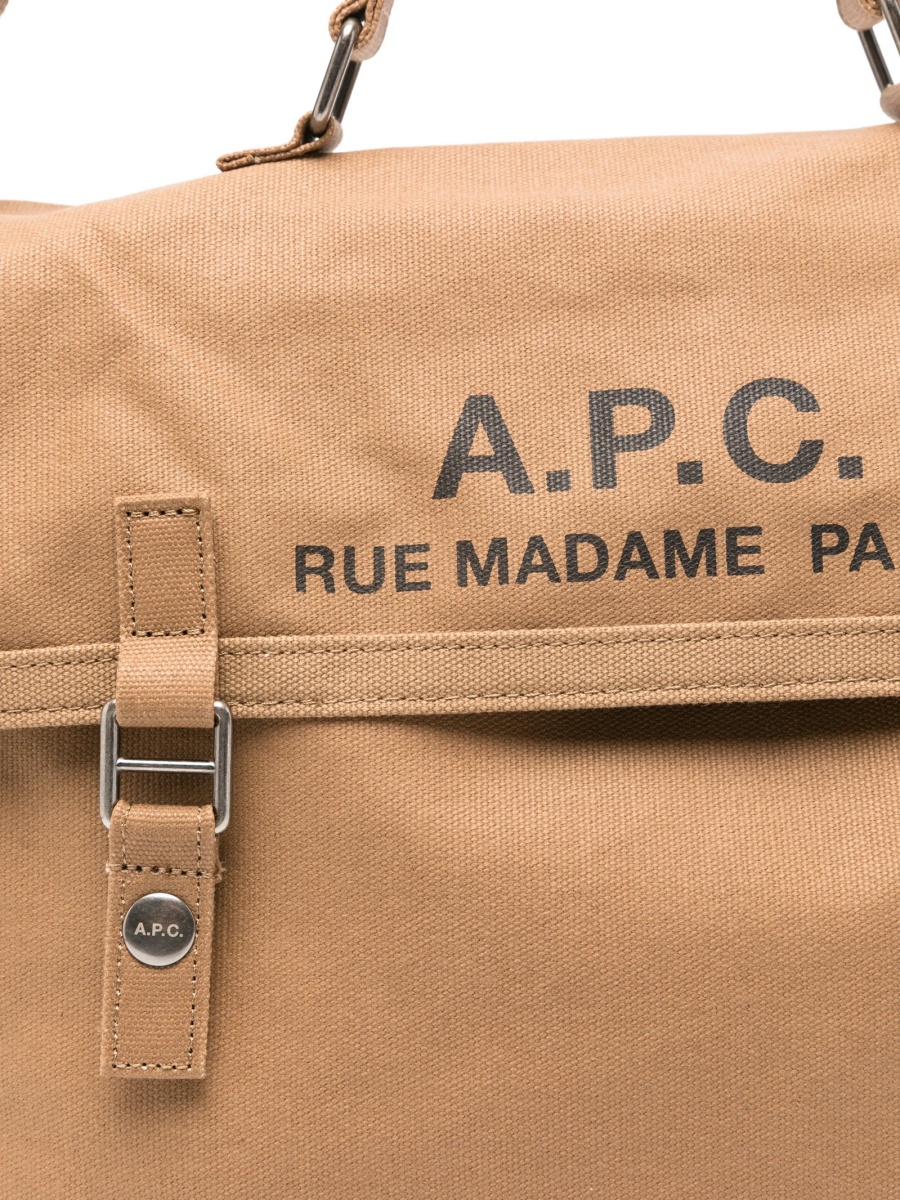 Geanta tip postas A.P.C. maro din bumbac - Img 4