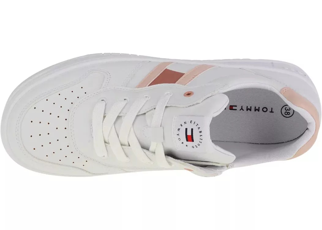 Low Cut Lace-Up Sneaker - Img 3