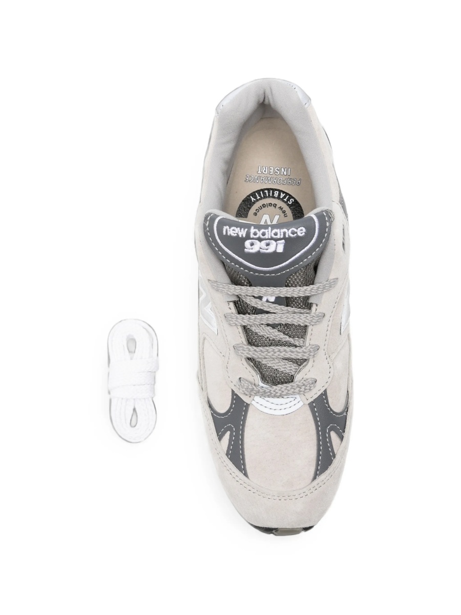 Sneakers New Balance gri din piele intoarsa - Img 4