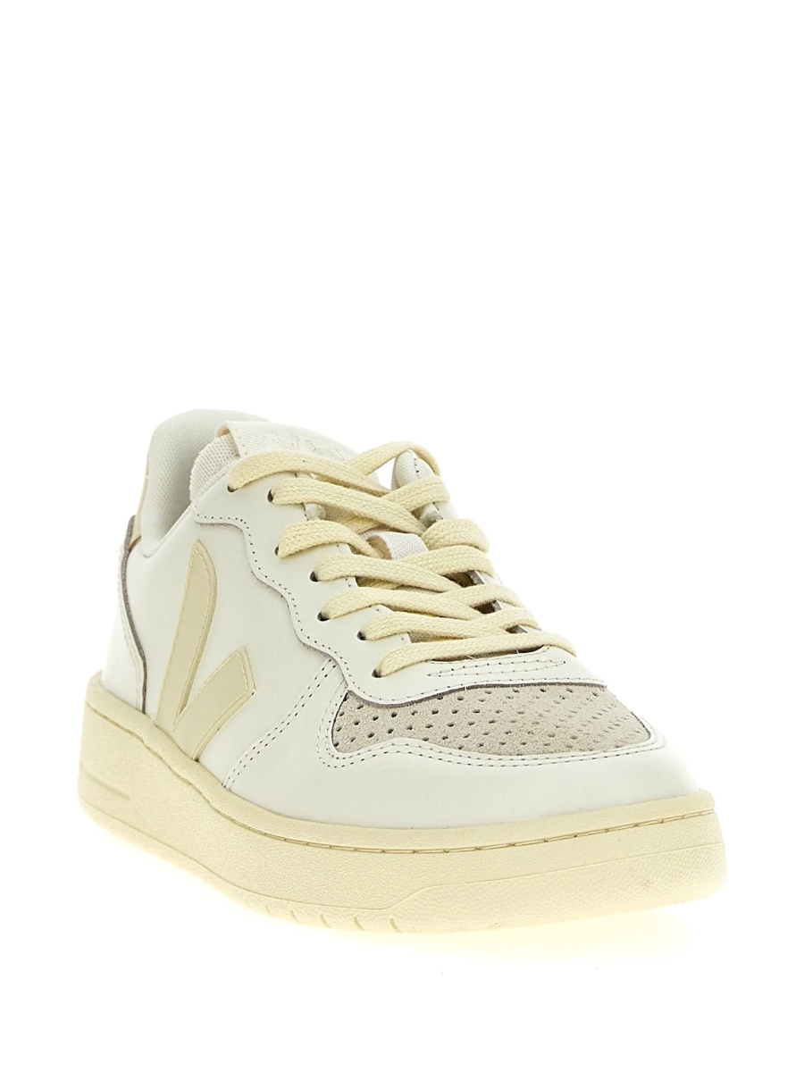 Sneakers VEJA neutri din piele intoarsa si piele - Img 2