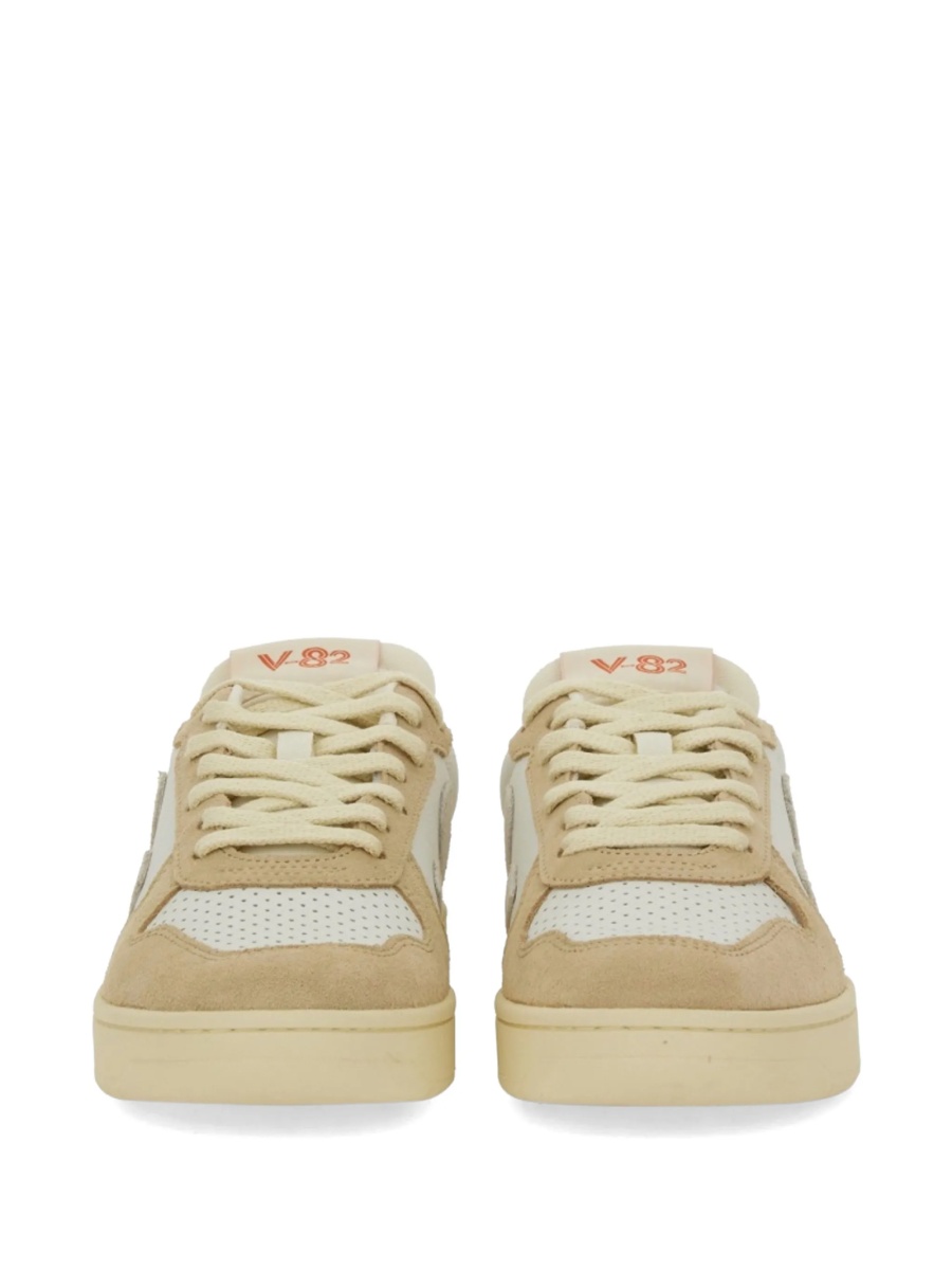 Sneakers VEJA neutri din piele - Img 3
