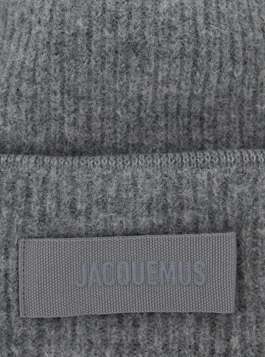 Caciula LE BONNET GROS GRAIN is a hat characterized by a processing in alpaca and merino wool in gray unisex - Img 3