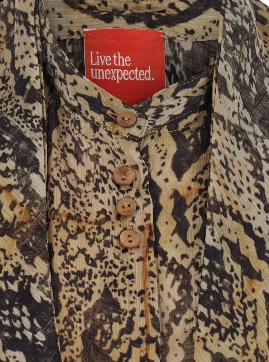 Camasa multicolor Shirt with knotted collar and snake print in Fabric for women - Img 3