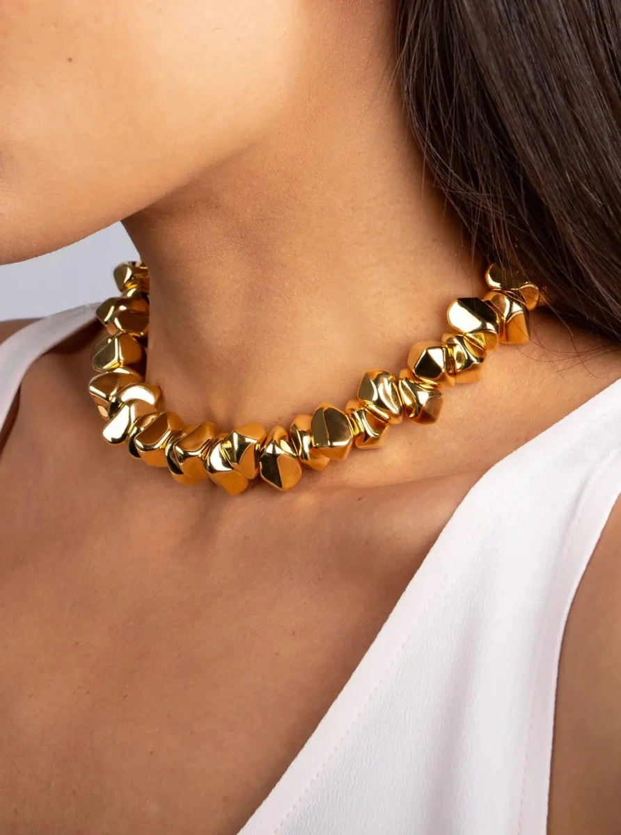 Coliere Necklace 'LACE SMALL STONE' with Elegant Design in Gold Metal for Women - Img 3