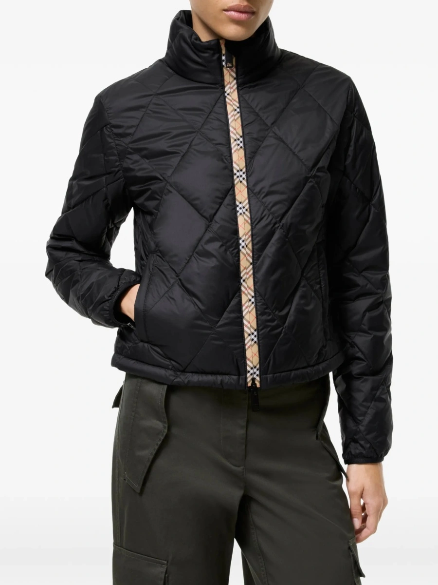 Geaca de iarna Burberry neagra din poliamida - Img 3