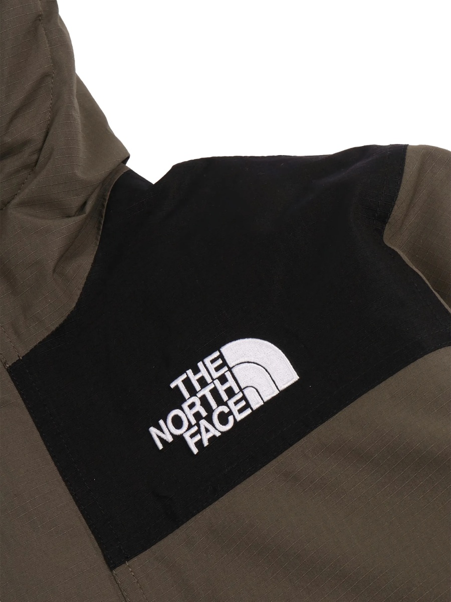 Geaca de iarna The North Face Kids verde din poliester reciclat - Img 3