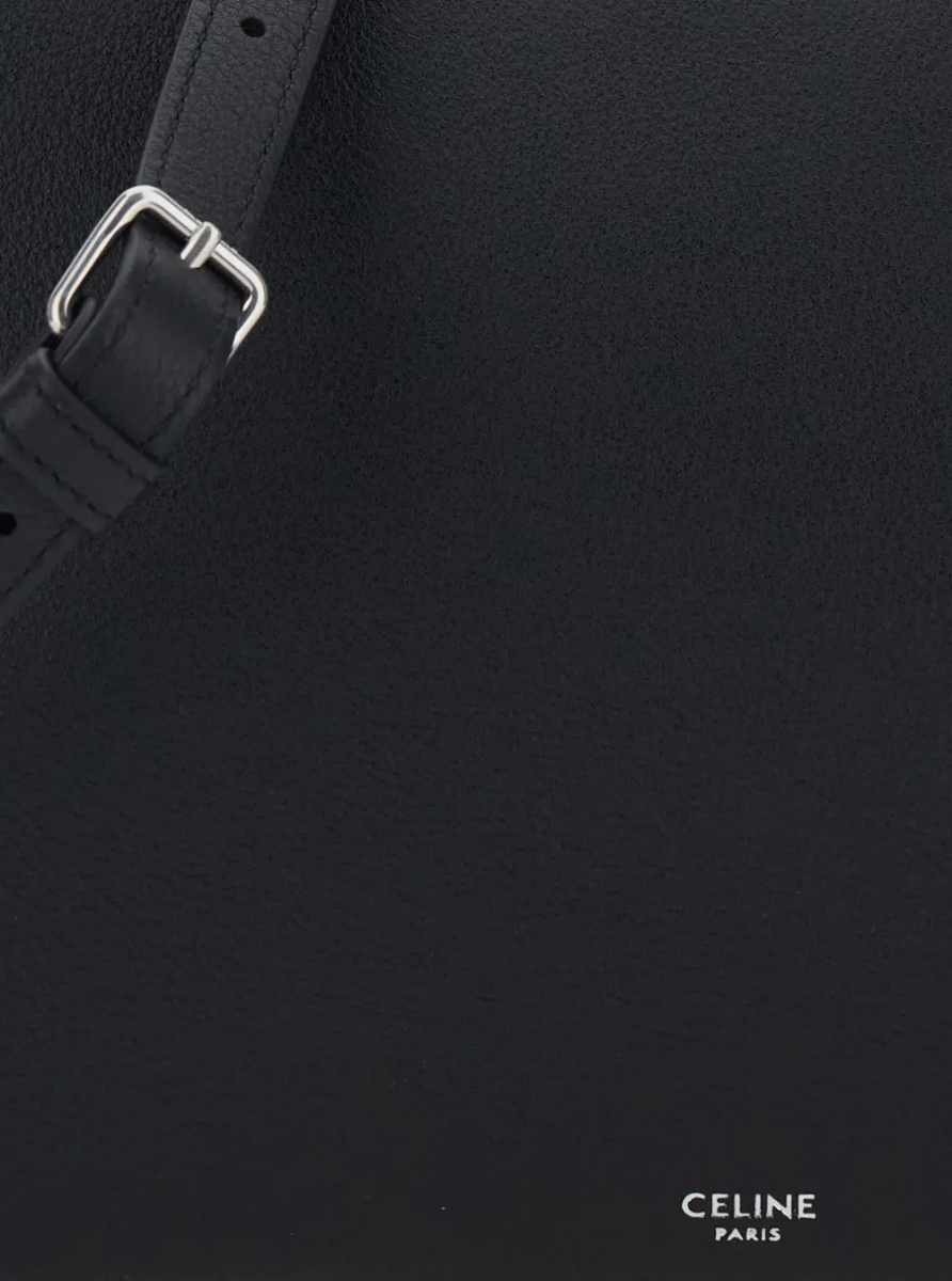 Geanta de umar Black Crossbody bag with Adjustable Strap and Logo lettering on the Front in Leather for Men - Img 3