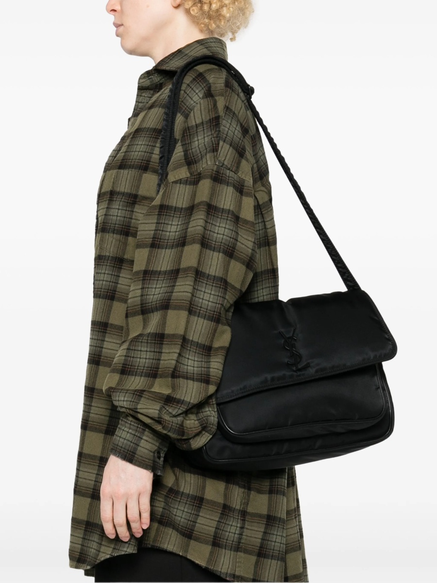 Geanta tip postas Saint Laurent neagra din nylon si piele - Img 2