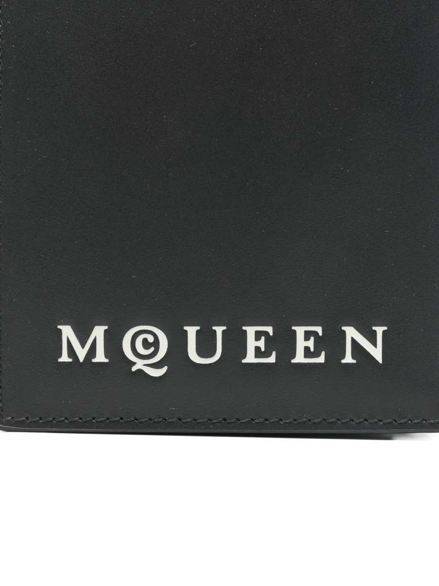 Husa mobil Alexander McQueen neagra din piele - Img 3