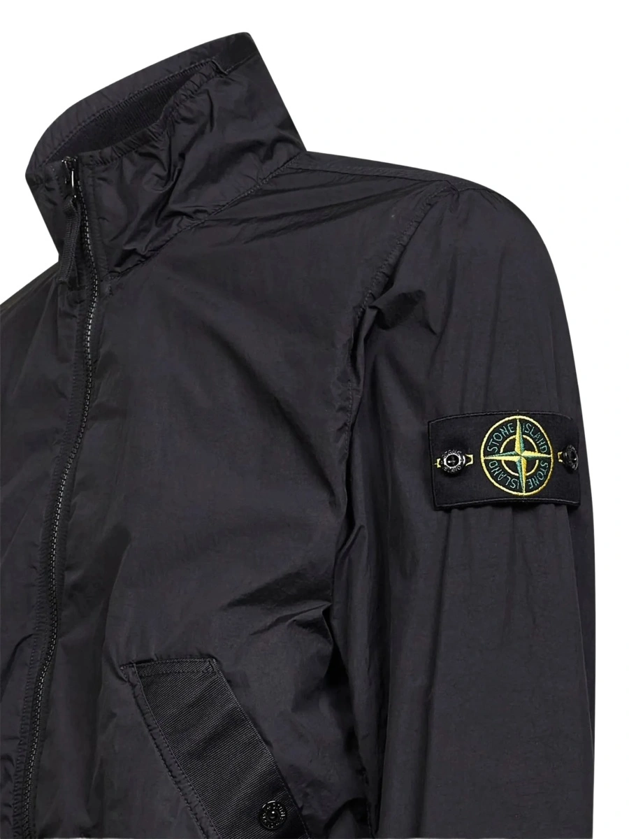 Jacheta Stone Island neagra din poliamida - Img 3
